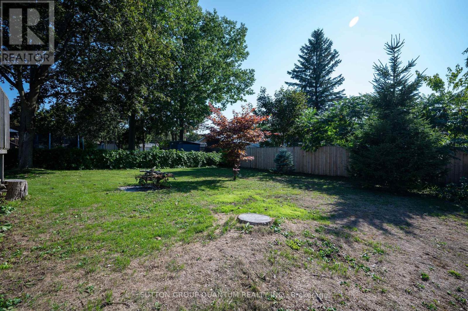 12 Langevin Drive Property Photo 43