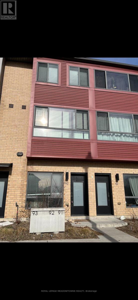 92 - 369 ESSA ROAD E Property Photo 1