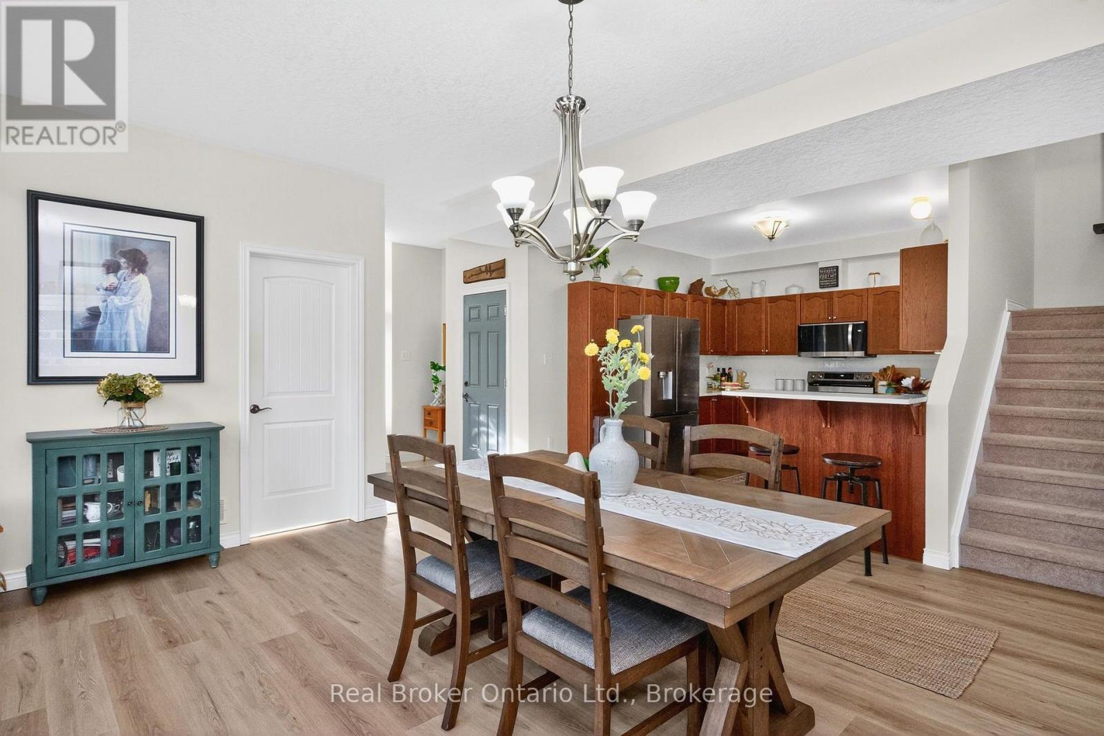 438 Shewfelt Crescent Property Photo 12