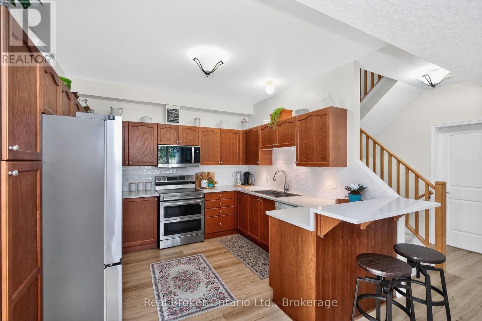 438 Shewfelt Crescent Property Photo 13
