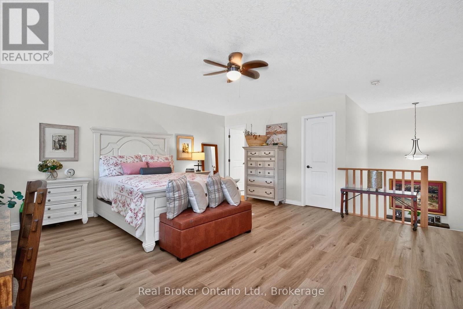438 Shewfelt Crescent Property Photo 18