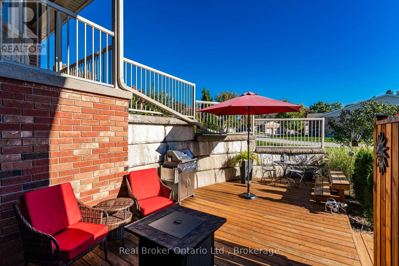 438 Shewfelt Crescent Property Photo 24