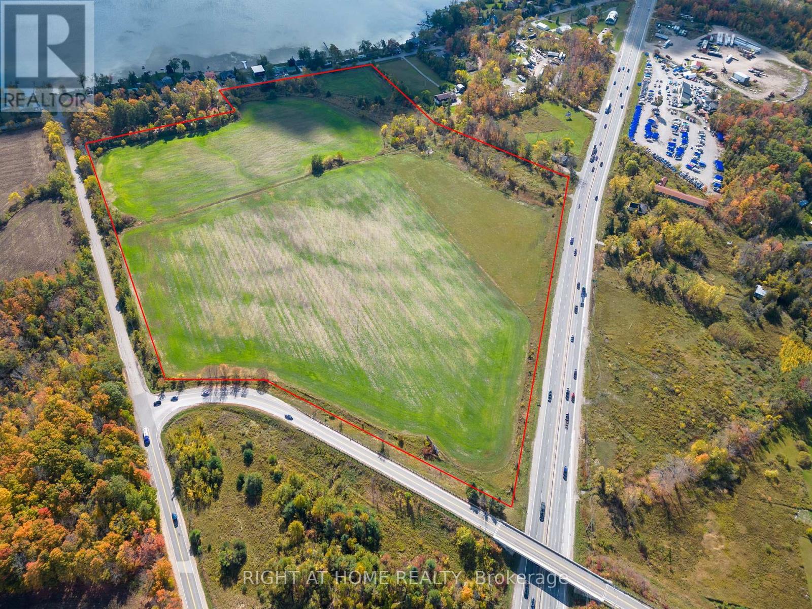 1894 Big Chief Road Property Photo 4