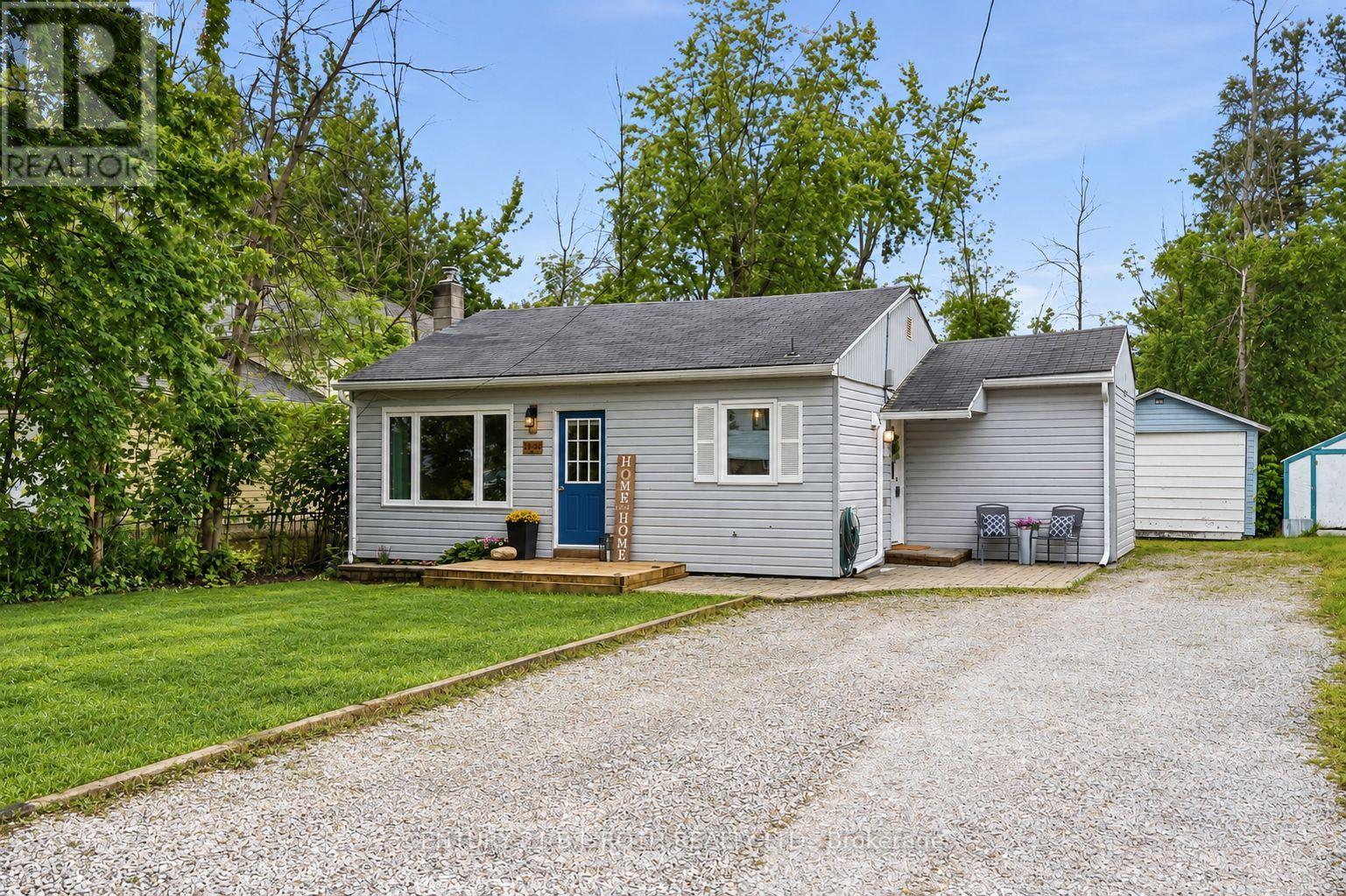 3408 CORONATION AVENUE Property Photo 1