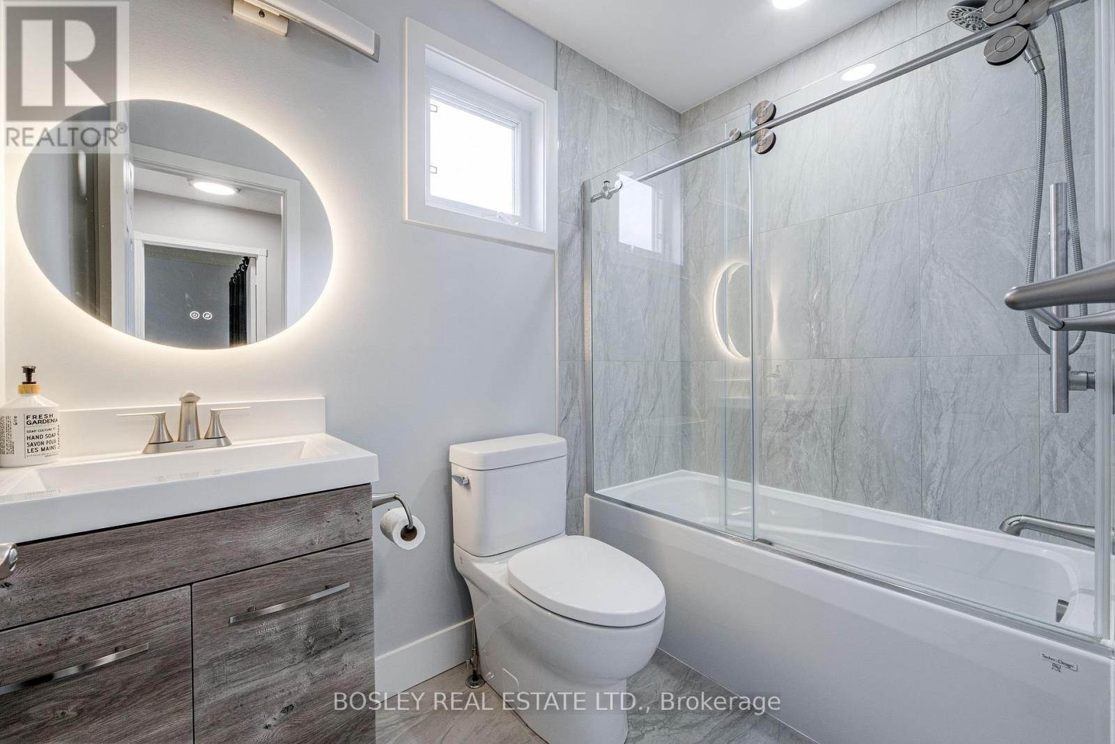 46 Austen Lane Property Photo 12