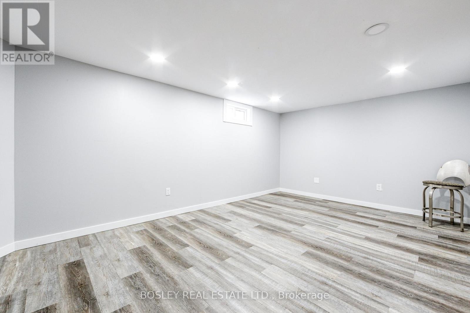 46 Austen Lane Property Photo 29