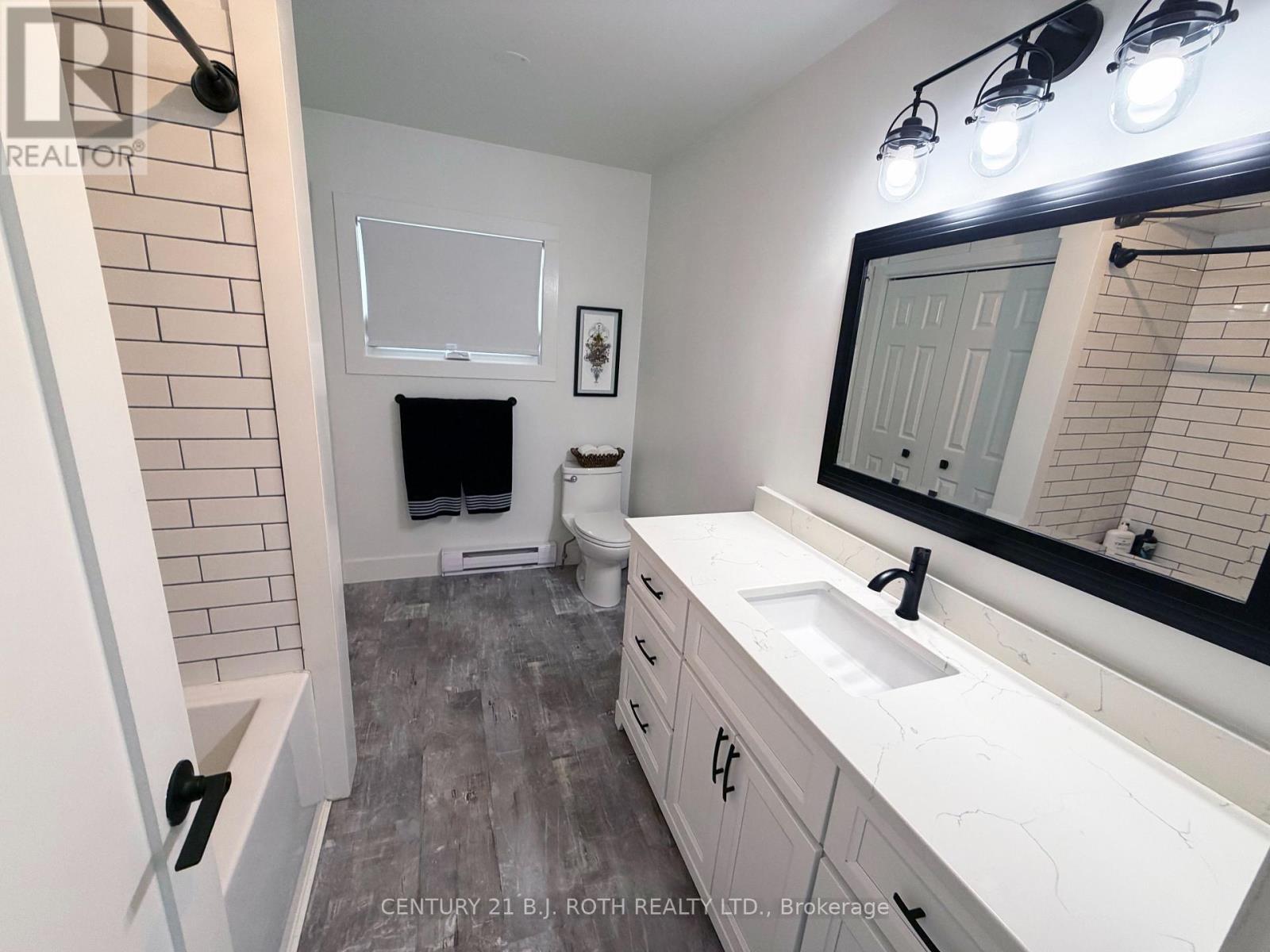 8101 Kings River Road Property Photo 11
