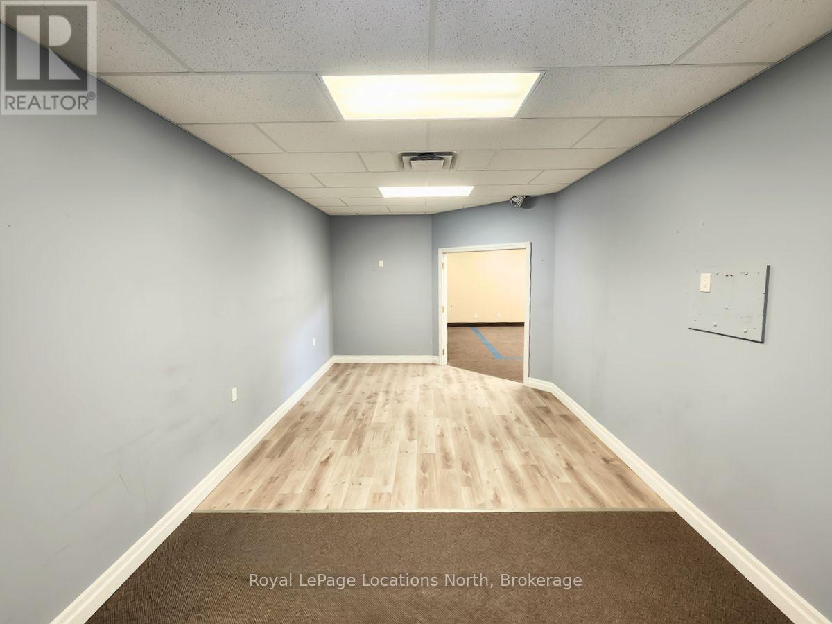 Unit 3 - 101 Pretty River Parkway S Property Photo 7