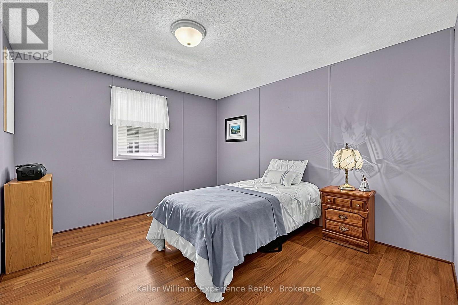 4052 Ash Crescent Property Photo 16