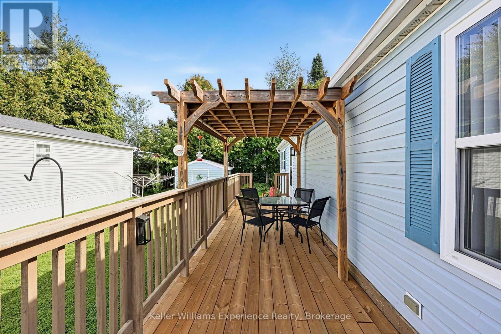4052 Ash Crescent Property Photo 20