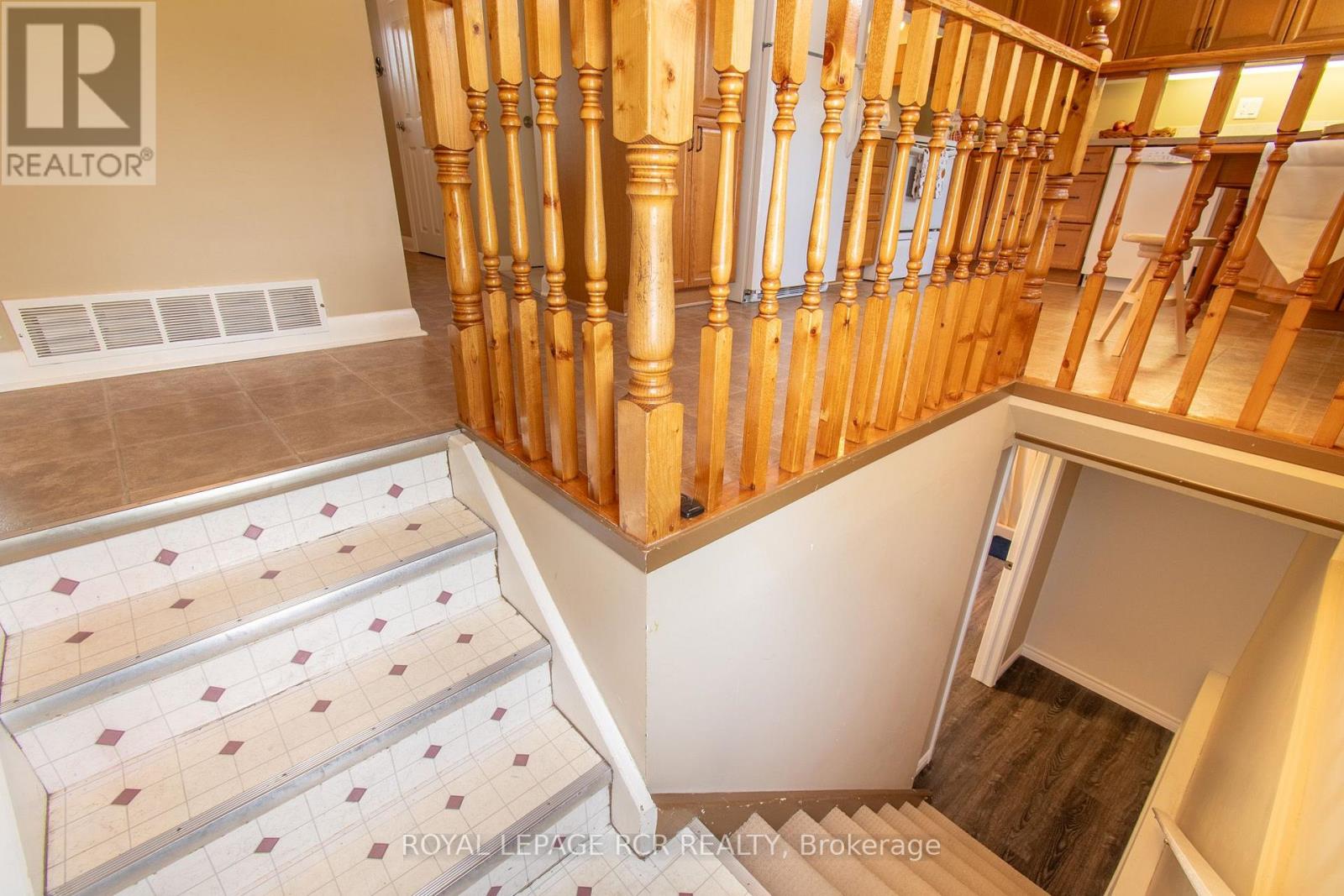 18 Oak Street Property Photo 20