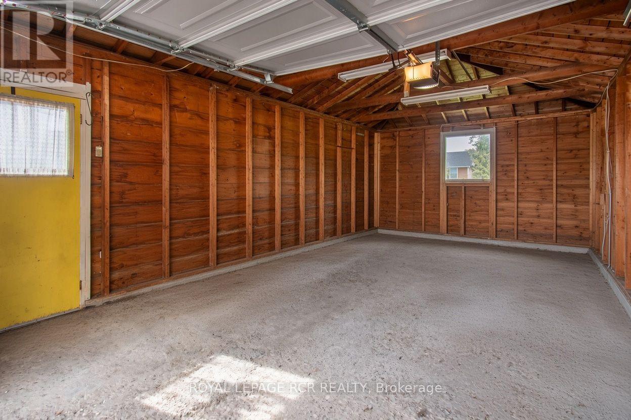 18 Oak Street Property Photo 32