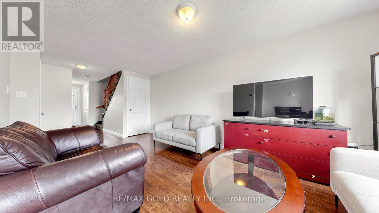 29 Srigley Street Property Photo 9