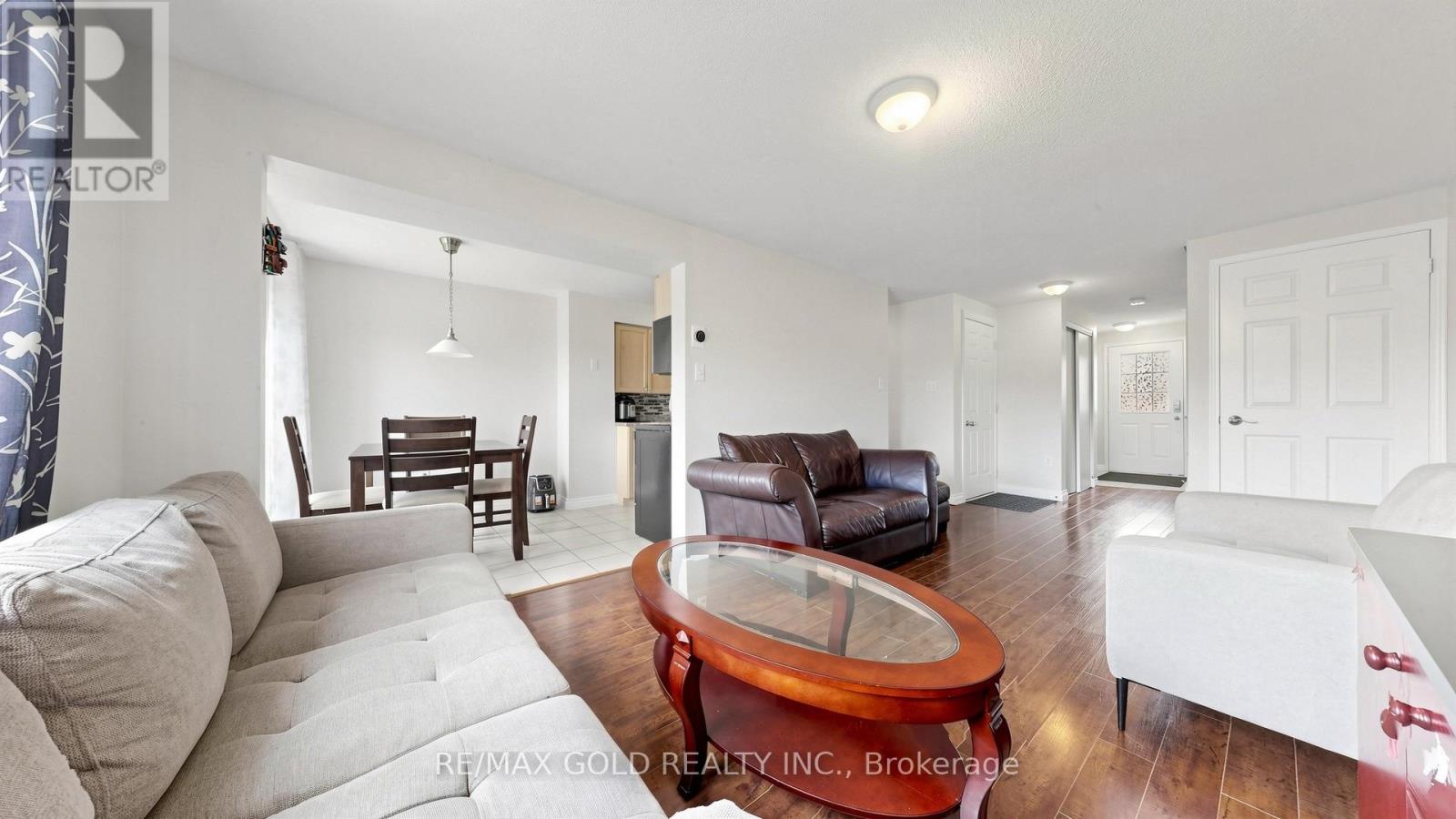 29 Srigley Street Property Photo 10