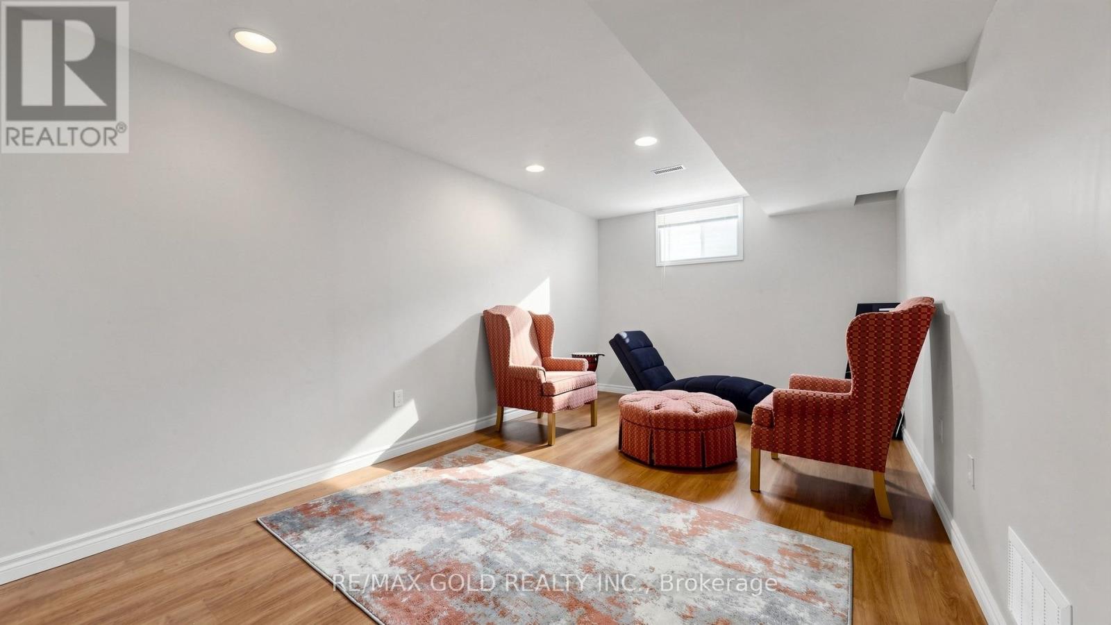 29 Srigley Street Property Photo 34
