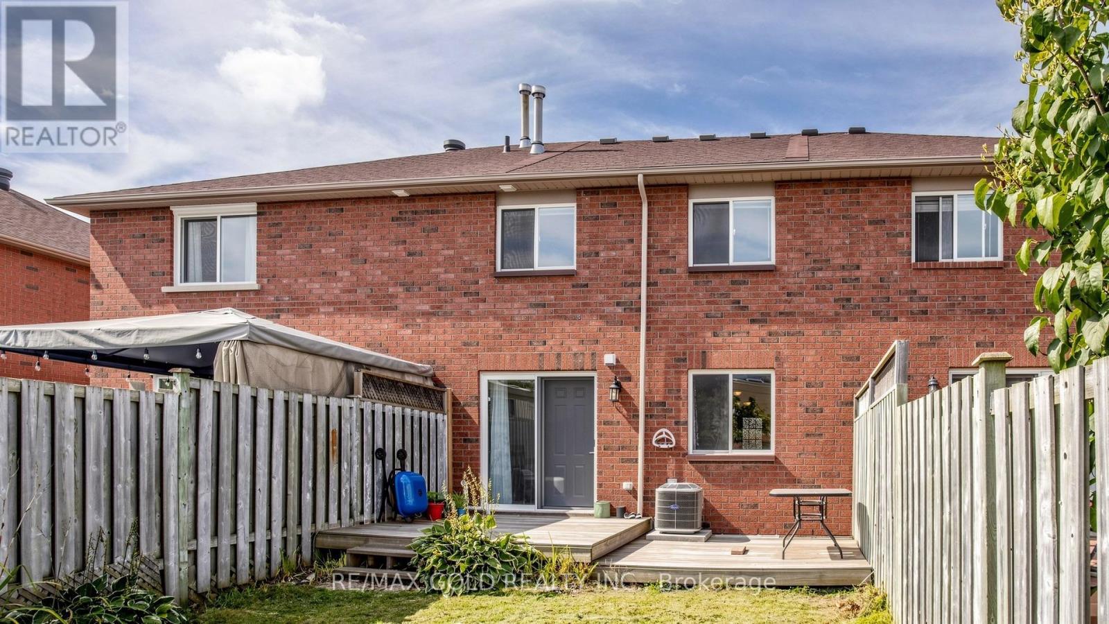 29 Srigley Street Property Photo 43