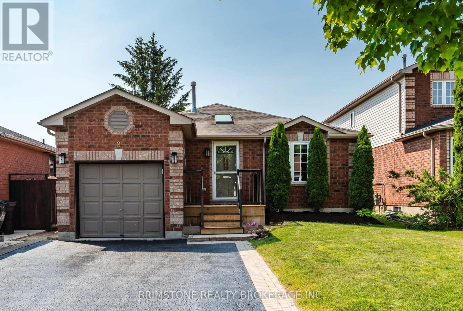 9 Holly Meadow Road Property Photo 1