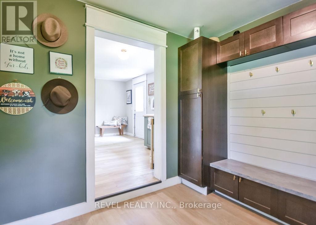 3267 Albany Street Property Photo 7
