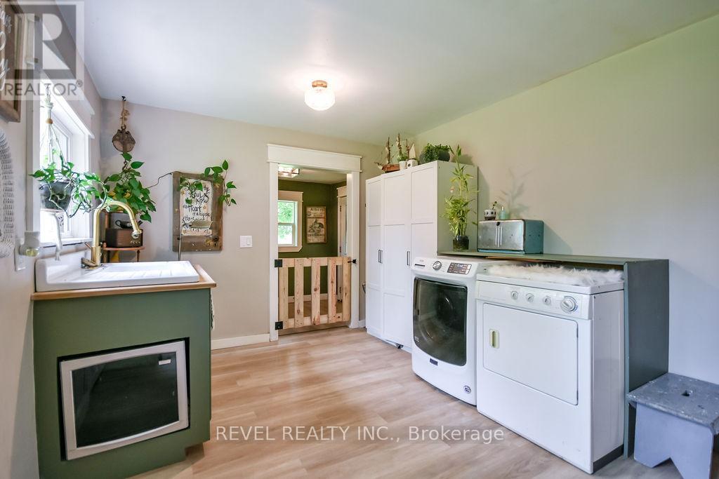 3267 Albany Street Property Photo 8