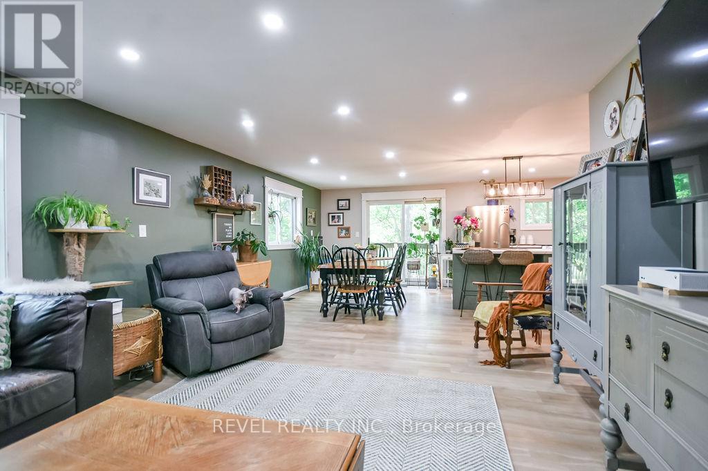 3267 Albany Street Property Photo 19