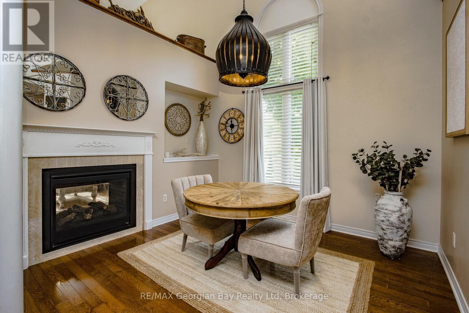 68 Riverwalk Place Property Photo 16