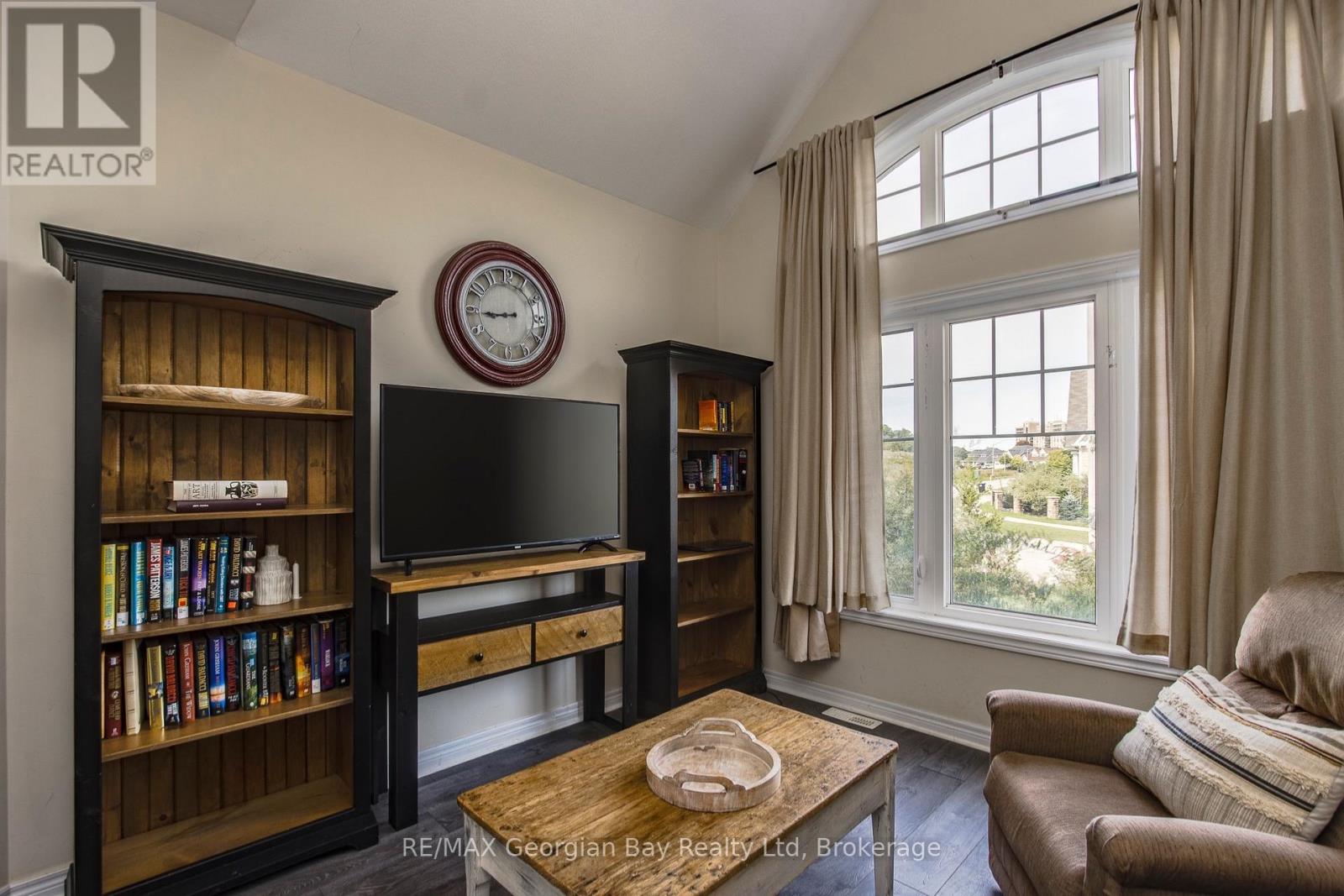 68 Riverwalk Place Property Photo 19