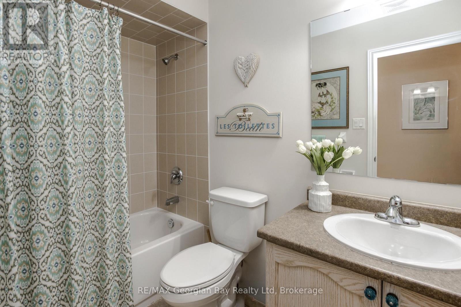 68 Riverwalk Place Property Photo 29