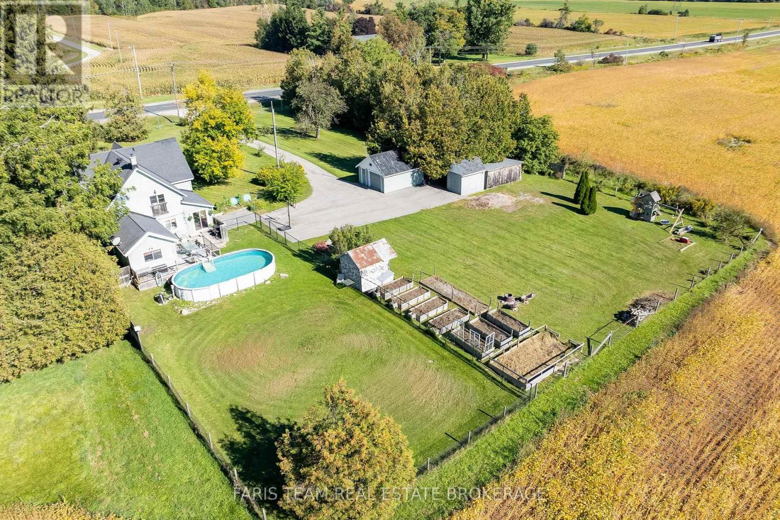 1346 Penetanguishene Road Property Photo 3