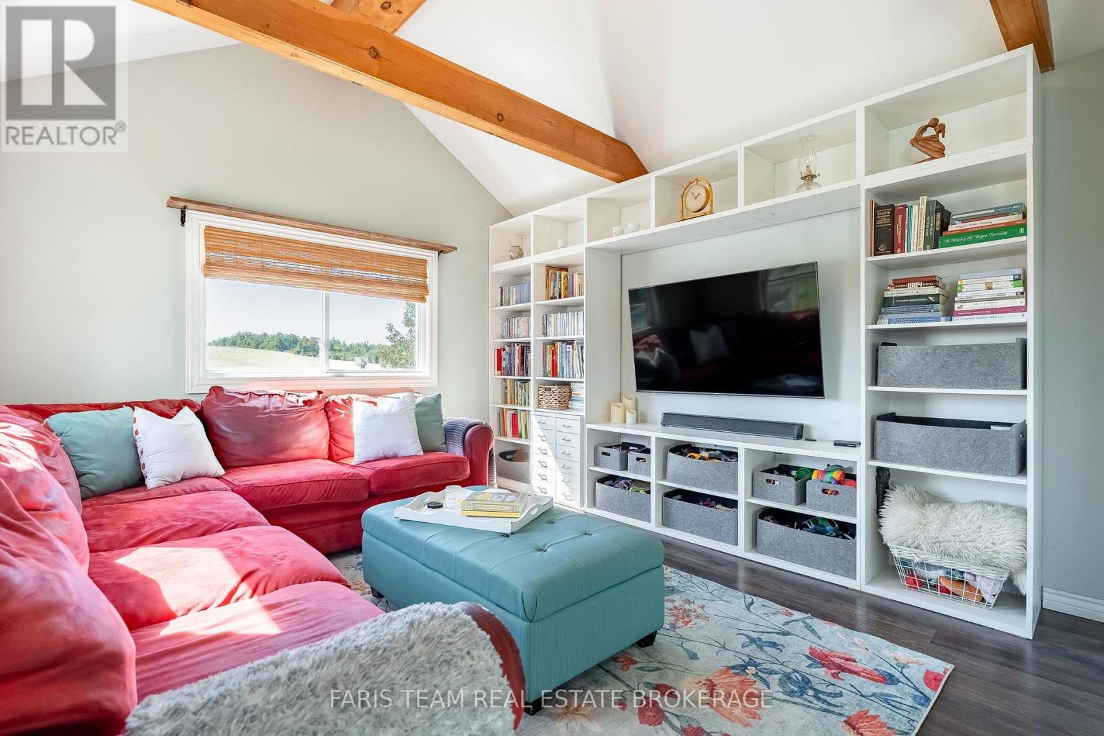1346 Penetanguishene Road Property Photo 17
