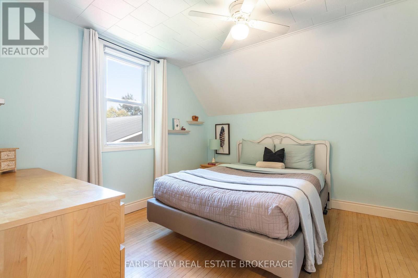 1346 Penetanguishene Road Property Photo 22