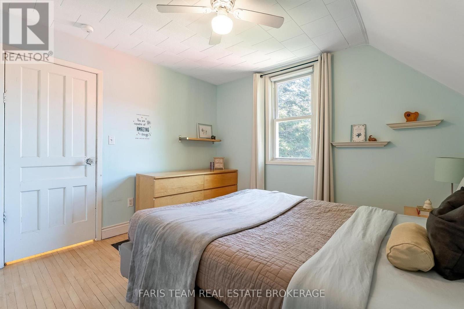 1346 Penetanguishene Road Property Photo 23