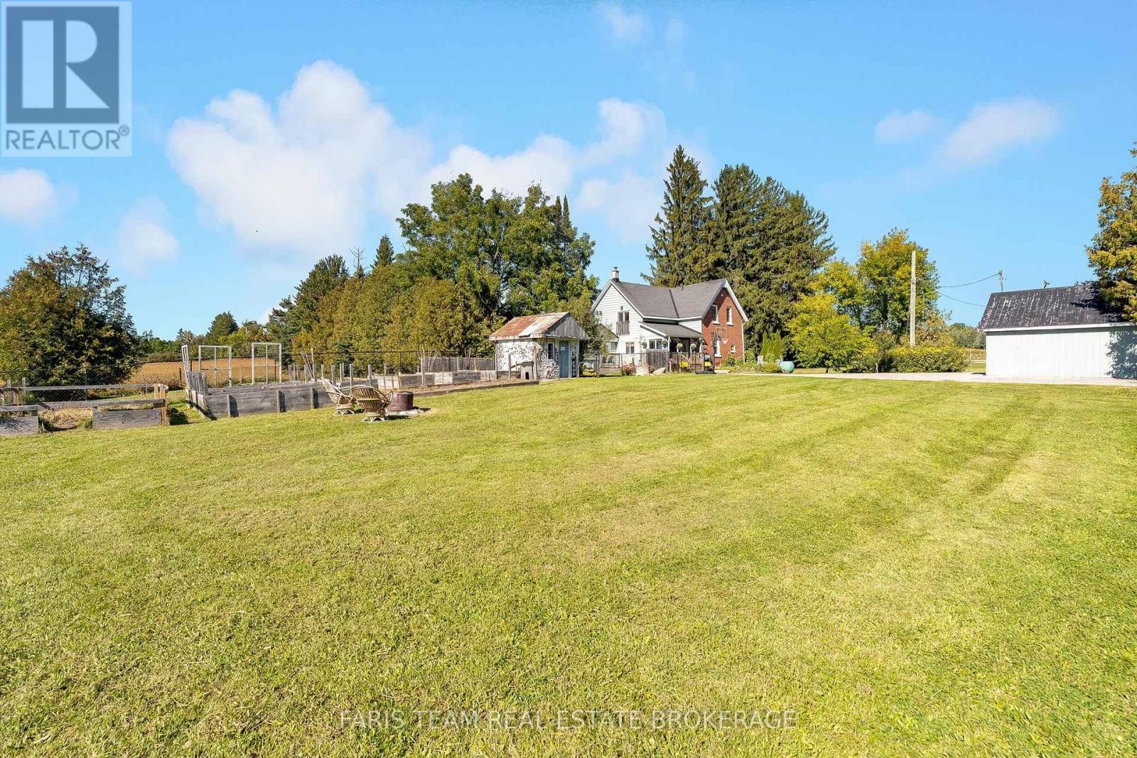 1346 Penetanguishene Road Property Photo 32