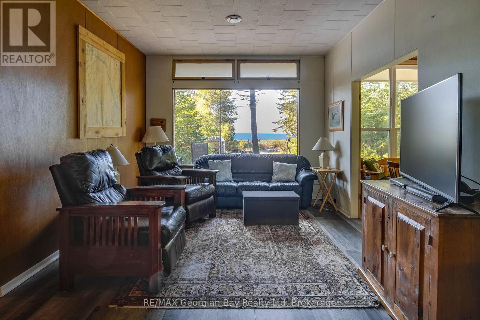 100 Nottawaga Drive Property Photo 11