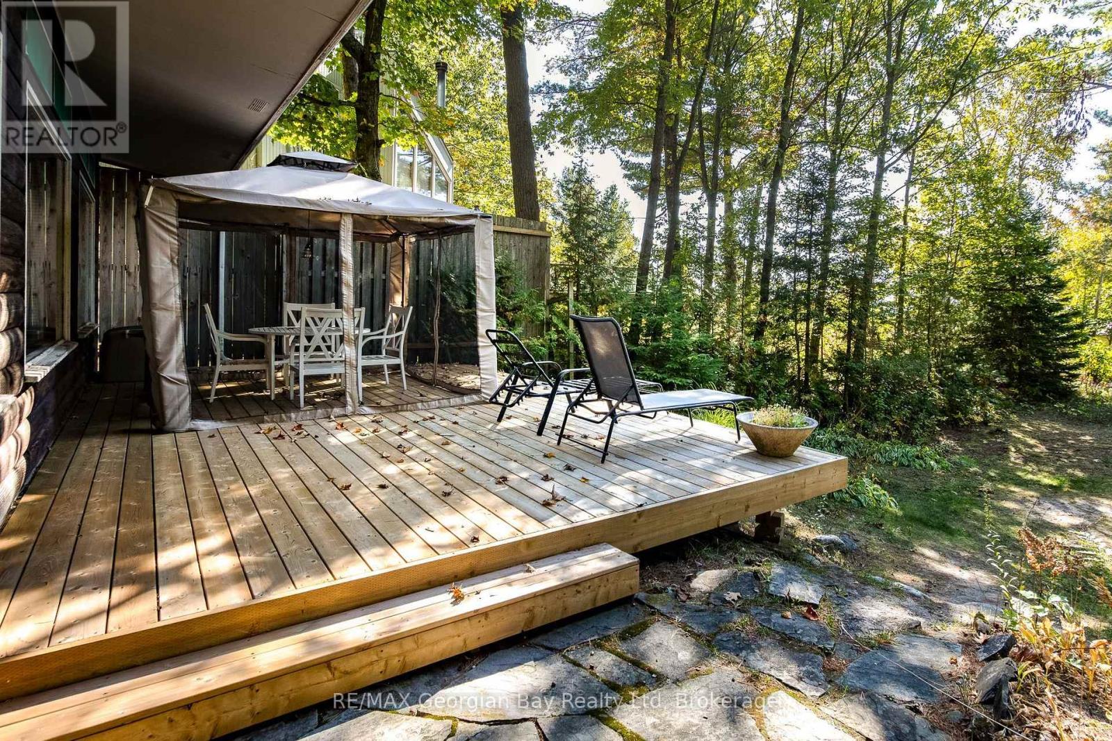 100 Nottawaga Drive Property Photo 17