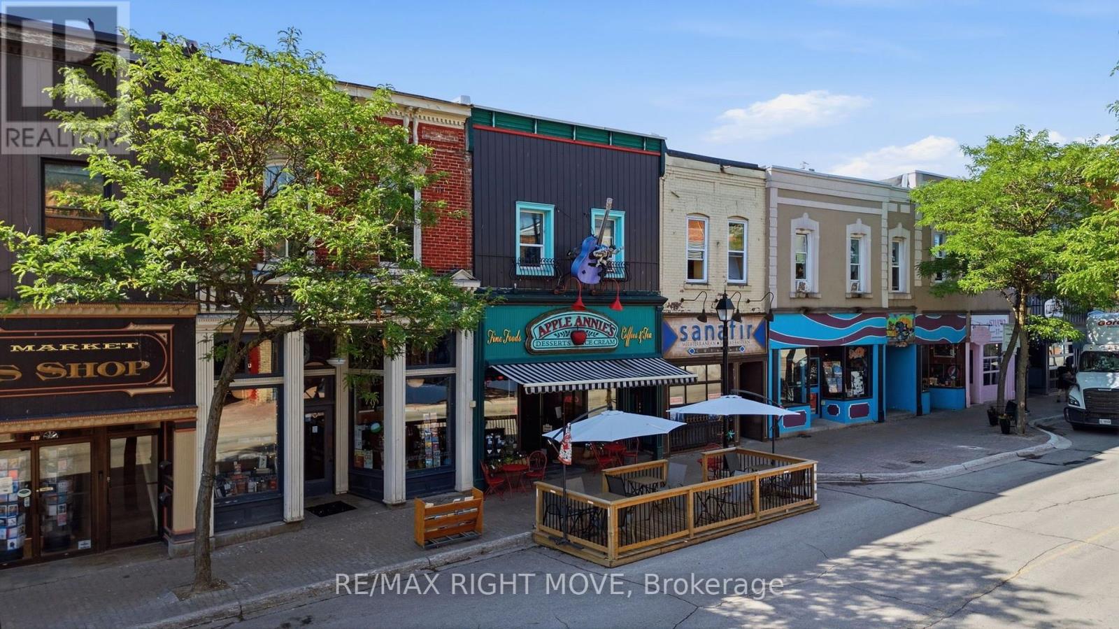 101 Mississaga Street E Property Photo 2