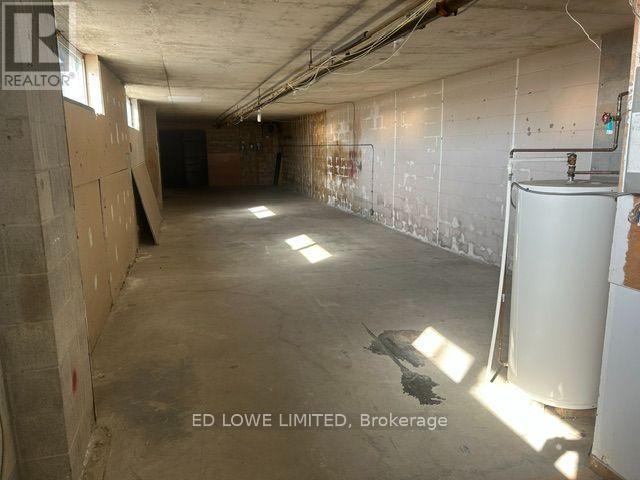 20 & 21 - 106 Saunders Road Property Photo 5