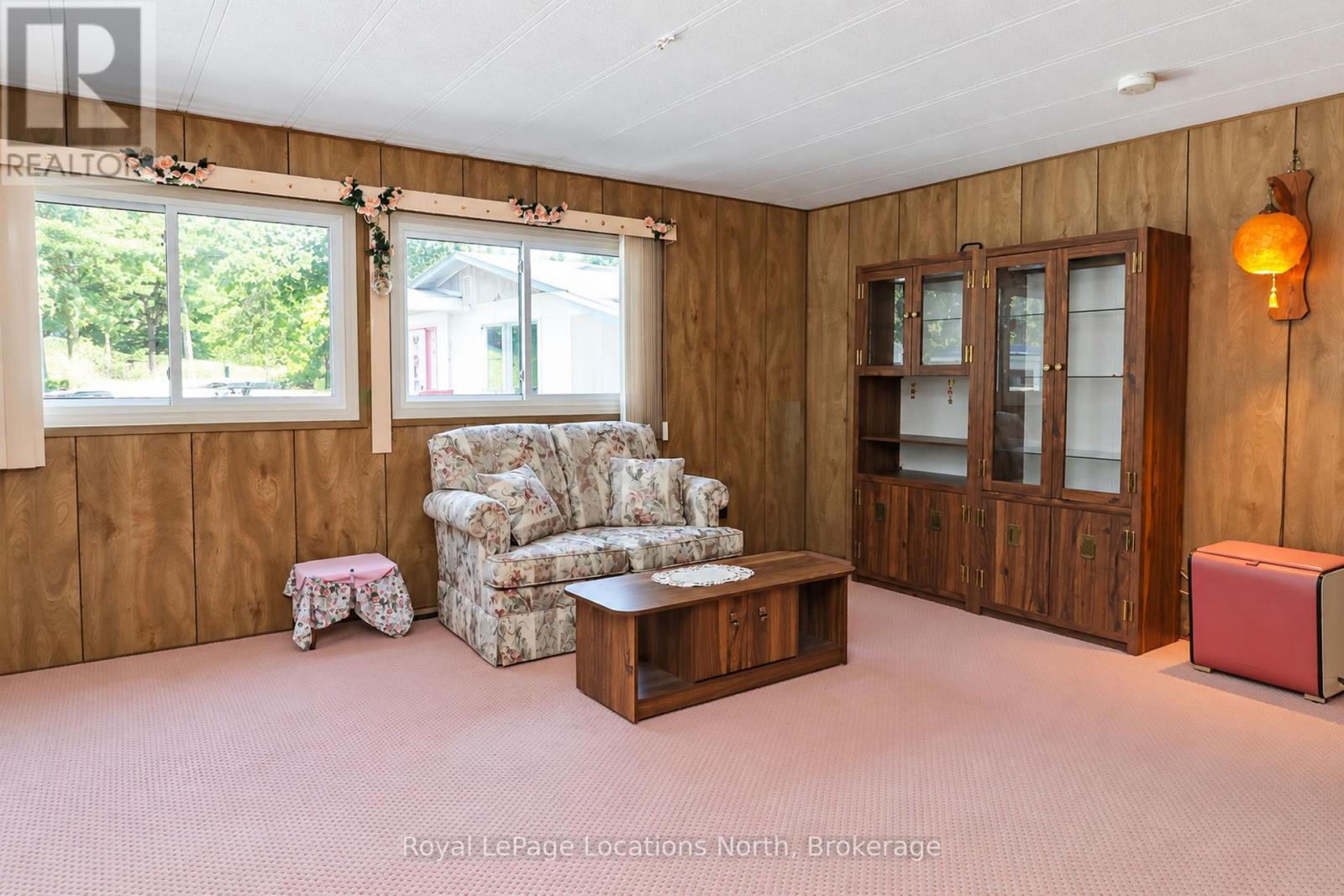 16 Sinclair Avenue S Property Photo 24