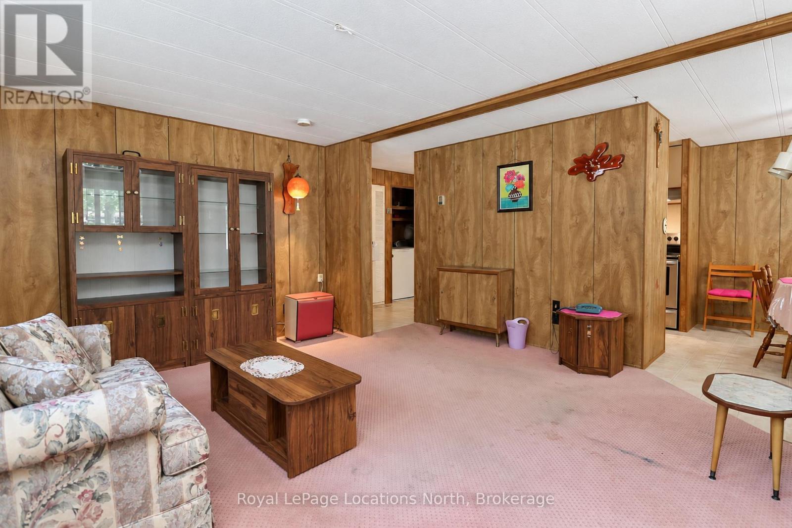 16 Sinclair Avenue S Property Photo 25