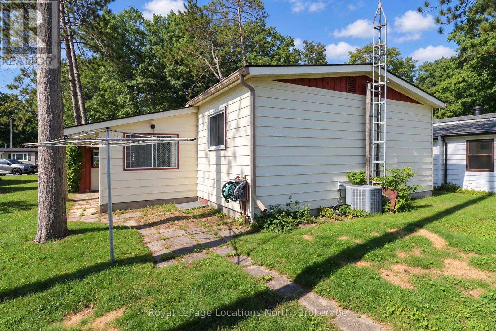 16 Sinclair Avenue S Property Photo 30