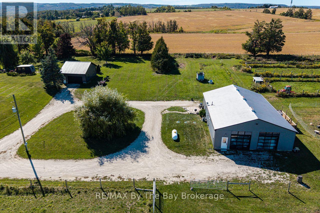 2574 Fairgrounds Road S Property Photo 43