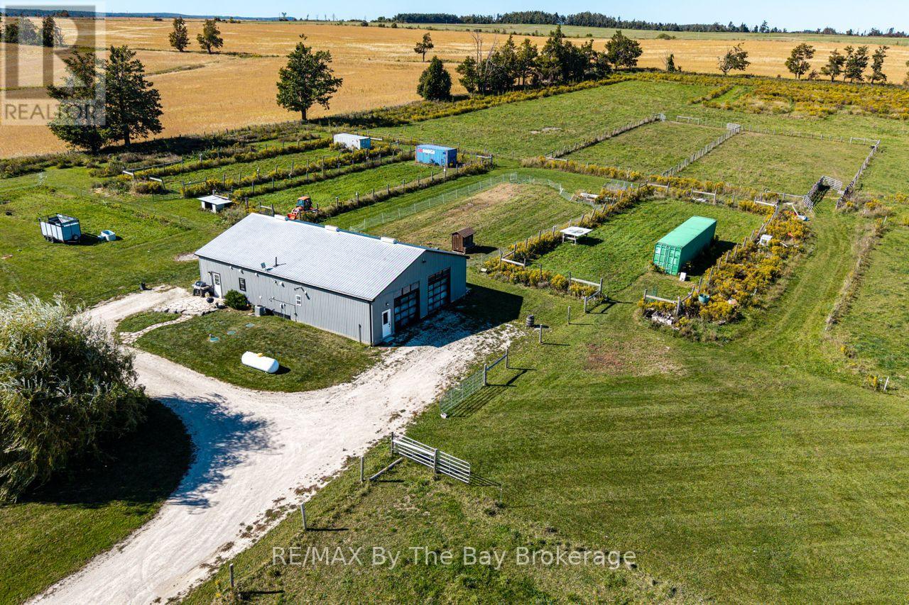 2574 Fairgrounds Road S Property Photo 44