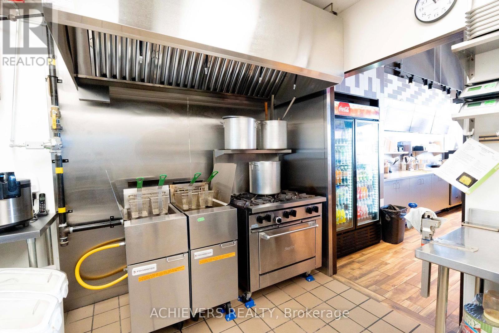 130 Atherley Rd Road Property Photo 6