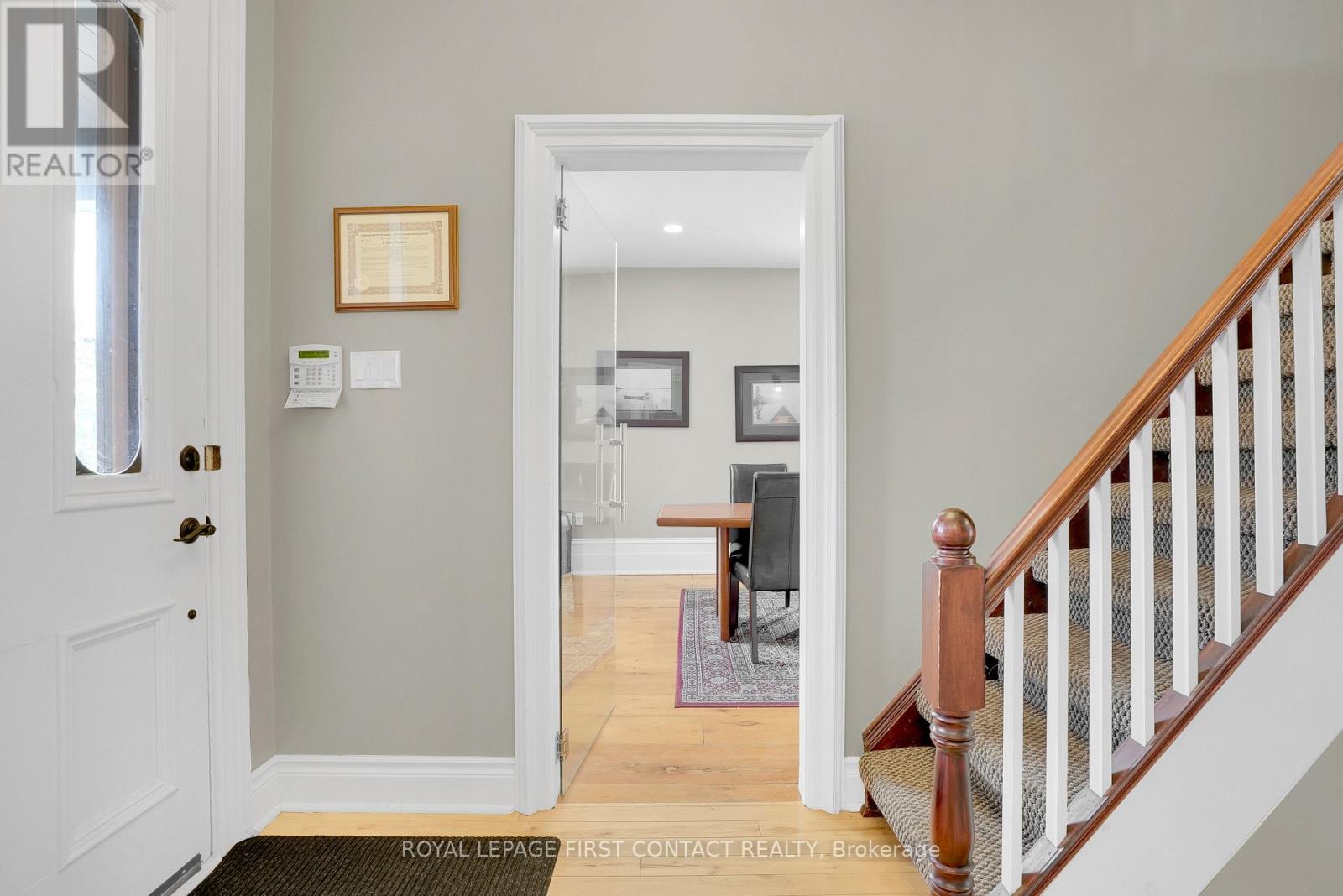 177 Dunlop Street W Property Photo 8