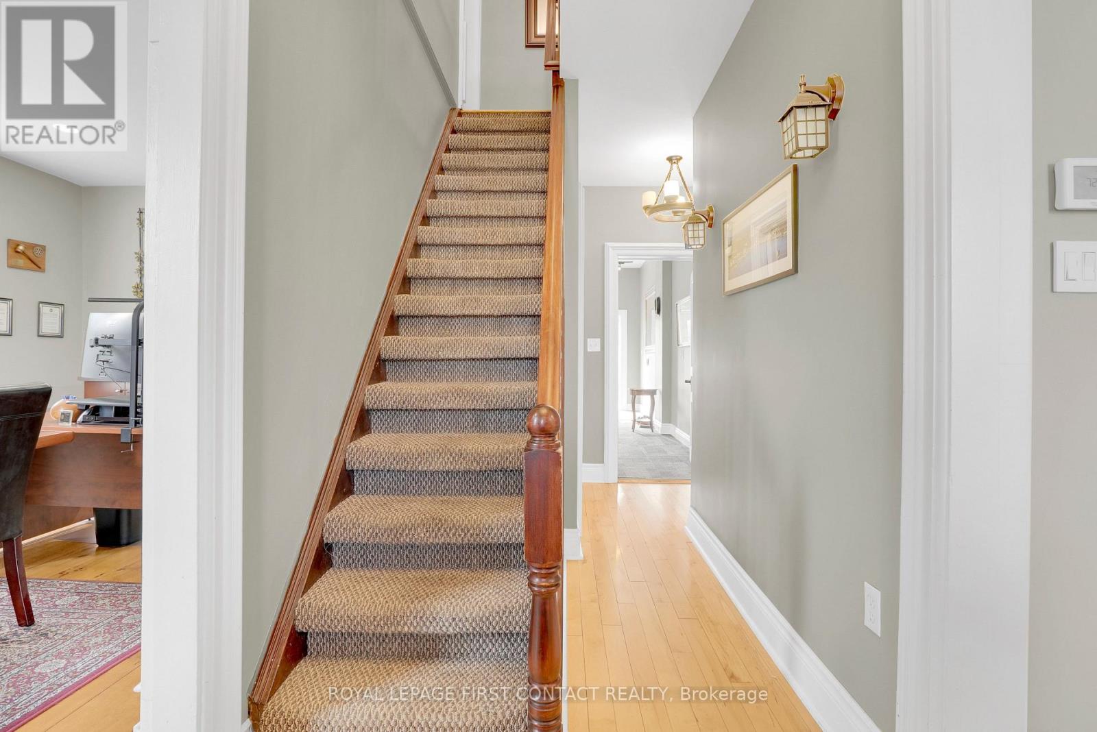 177 Dunlop Street W Property Photo 9