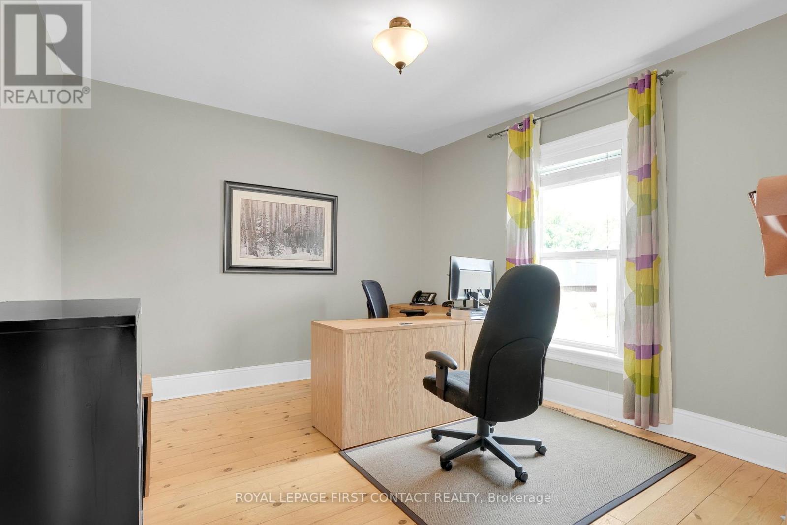 177 Dunlop Street W Property Photo 16