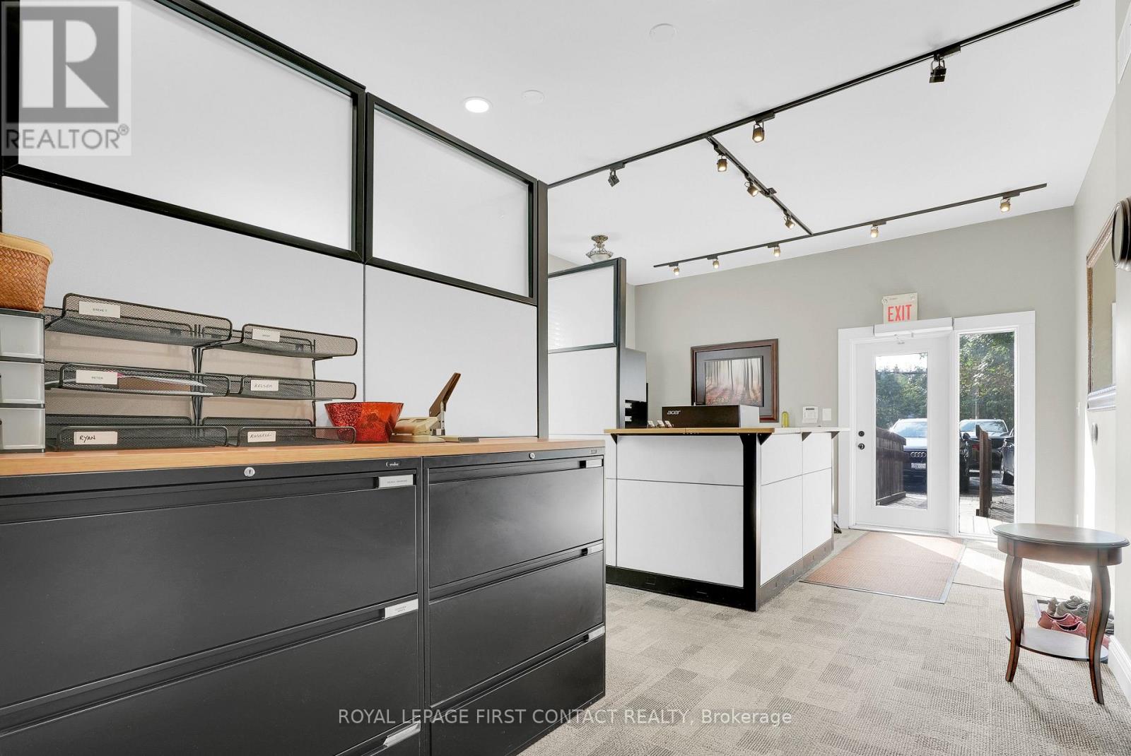 177 Dunlop Street W Property Photo 22