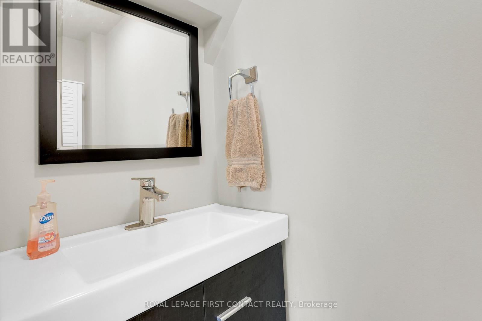 177 Dunlop Street W Property Photo 24