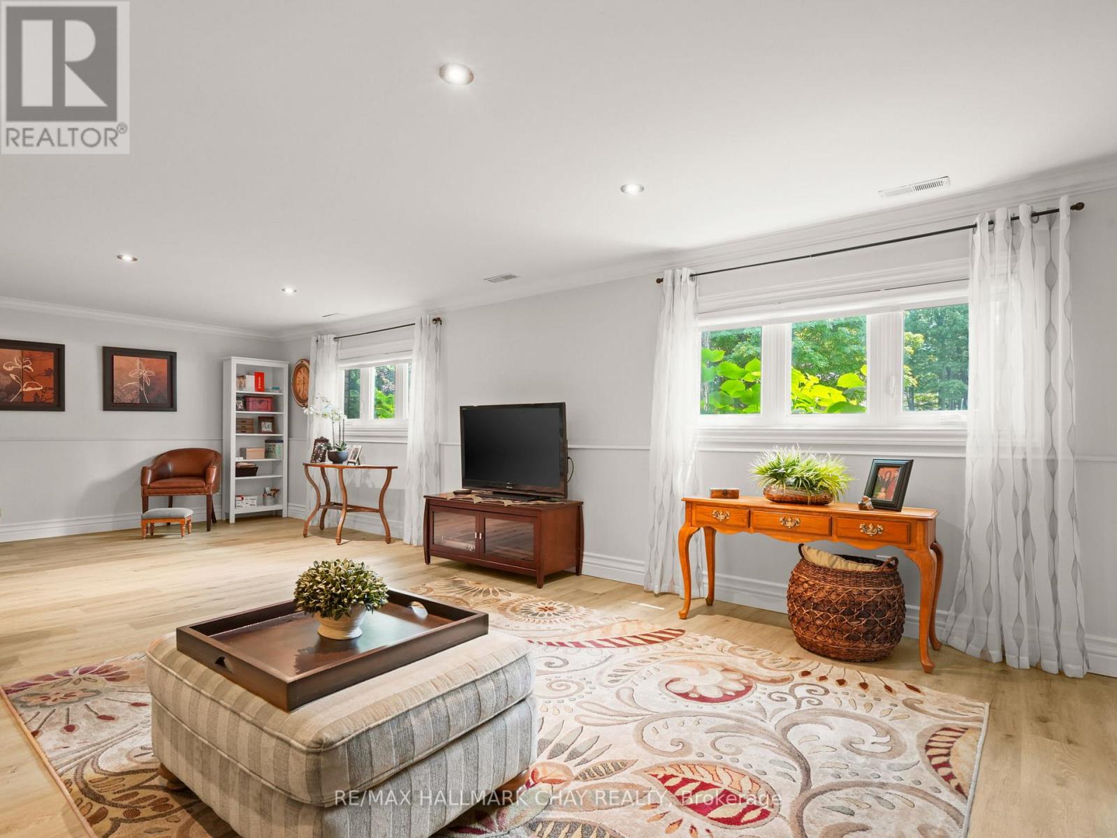 20 Downer Crescent Property Photo 31