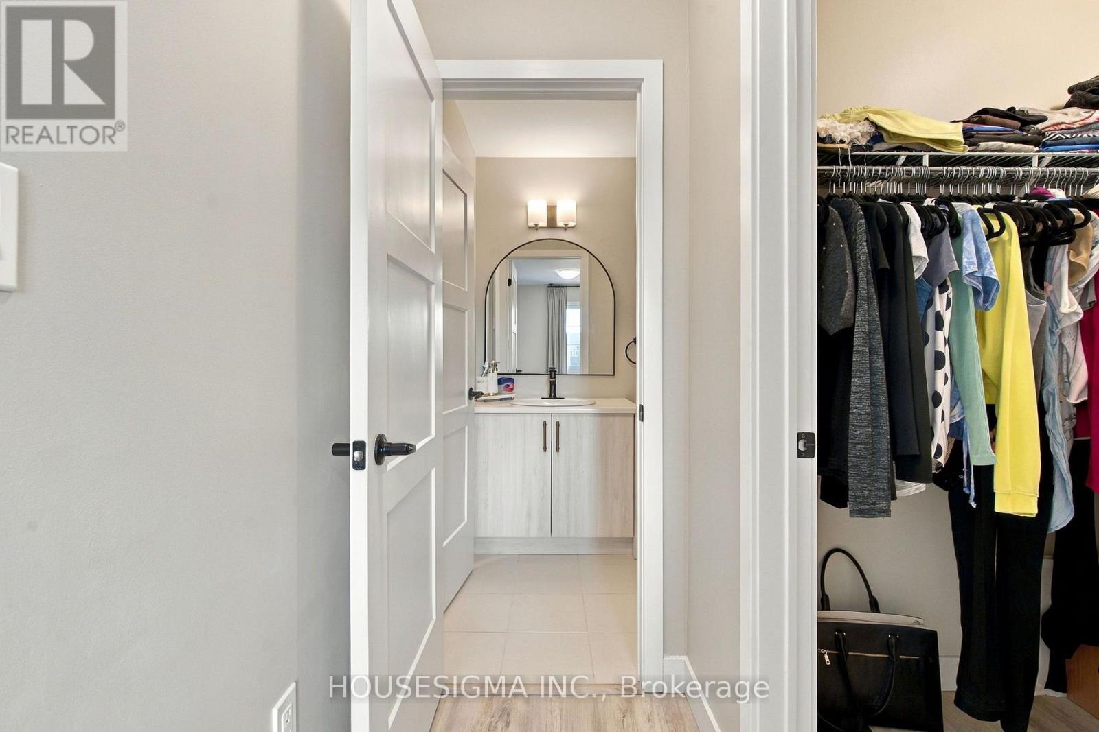 52 Hay Lane Property Photo 7