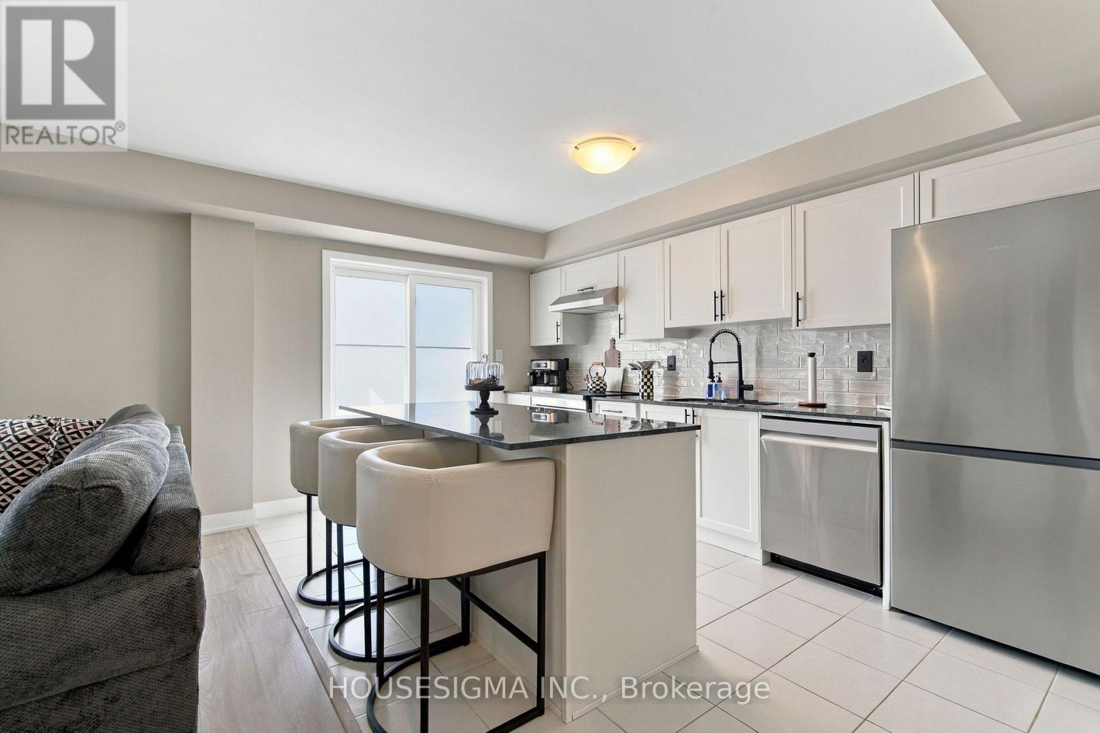 52 Hay Lane Property Photo 13
